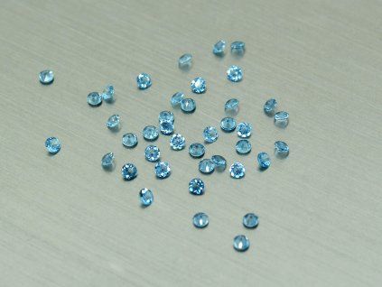 Topaze naturelle ronde 1.75 mm london blue facettée