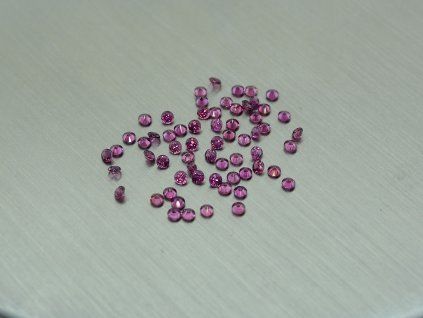 Grenat naturel rond 1.5 mm facetté