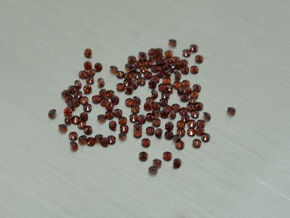 Granát přírodní kulatý 1.3 mm fasetovaný