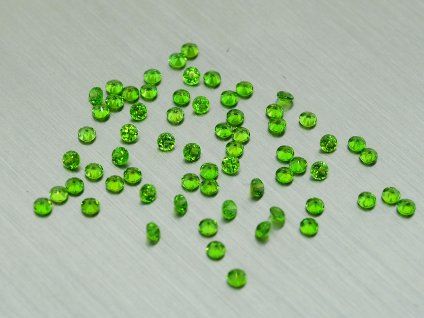 Chrome diopside naturel rond 1.75 mm facetté