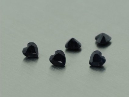 8403 saphir naturlicher herz 3 0x3 0 mm facettiert