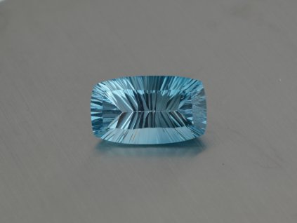 Topas naturlicher cushion 14.3x24.3 mm facettiert  sky blau