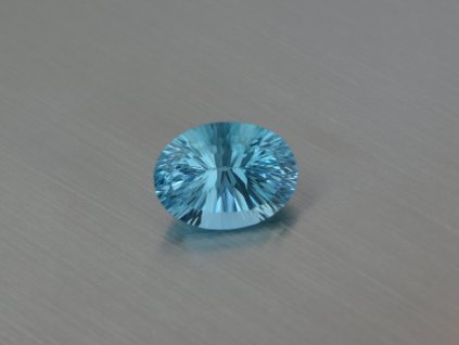 Topaz přírodní ovál 12.1x16.1 mm swiss modrý fasetovaný