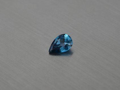 Topaze naturelle poire 6x9 mm london blue facettée