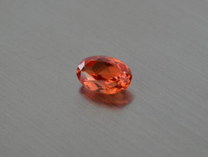 Corindon synthétique padparadscha ovale 8x12 mm