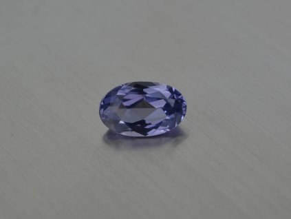 Alexandrit syntetický ovál 8x13 mm měnící barvy