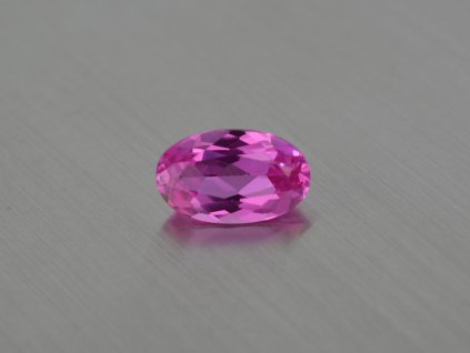 Ruby synthetischer  oval 8x13 mm rosa