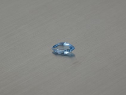 Spinell synthetisches  marquis 5x10 mm blau farbe sky Topas