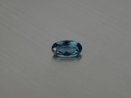 Spinel syntetický ovál 7x13 mm barva modrozeleného turmalínu