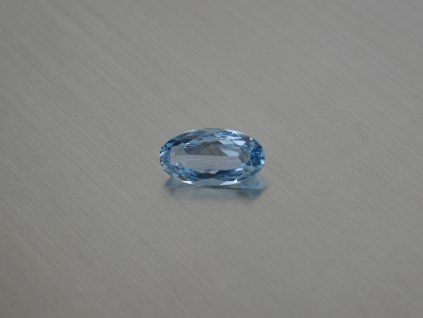 Synthetischer Spinell Oval 7x13 mm blau Farbe swiss Topas