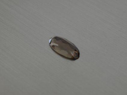 Quartz fumé naturel  ovale 8x16 mm cabochon brun