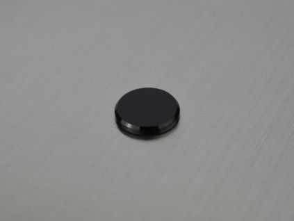 Onyx naturel rond 13 mm  cabochon plat noir