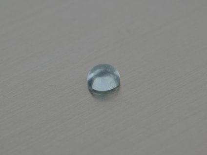 Akvamarín přírodní kulatý 5.0 mm kabošon