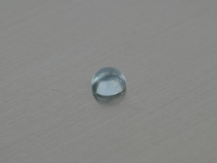 Aigue-marine naturelle ronde 4.9 mm cabochon
