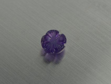 Améthyste naturelle fleur 9.2 mm sculptée