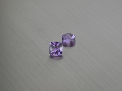 Ametyst přírodní cushion 6.0x6.1 mm fasetovaný