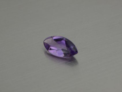 Améthyste naturelle marquise 7.8x15.5 mm facettée
