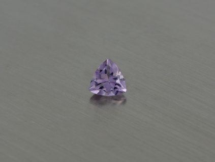 Ametyst naturalny trillion 7x7 mm fasetowany