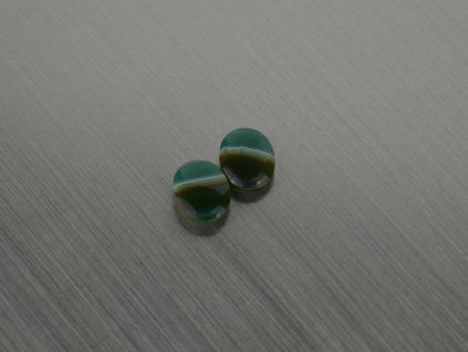 Agate naturelle ovale 8x10 mm cabochon plate verte