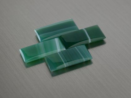 Agate naturelle rectangle 10x20 mm cabochon plate verte