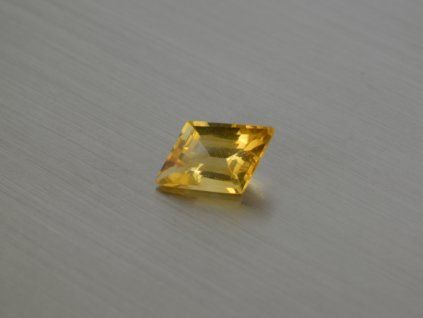 Citrine naturelle fantaisie 7.5x9.2 mm facettée