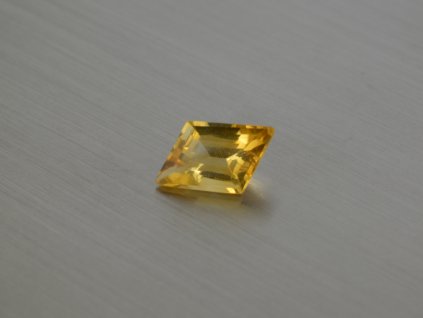 Zitrin natürlicher fantasy 7.5x9.2 mm cabochon