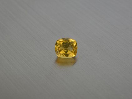 Citrine naturelle cushion 9.2x10.1 mm facettée