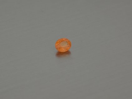 Spessartin granát přírodní ovál 5x6 mm fasetovaný