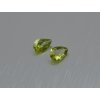 Olivín/peridot přírodní hruška 6.0x8.9 mm fasetovaný pár