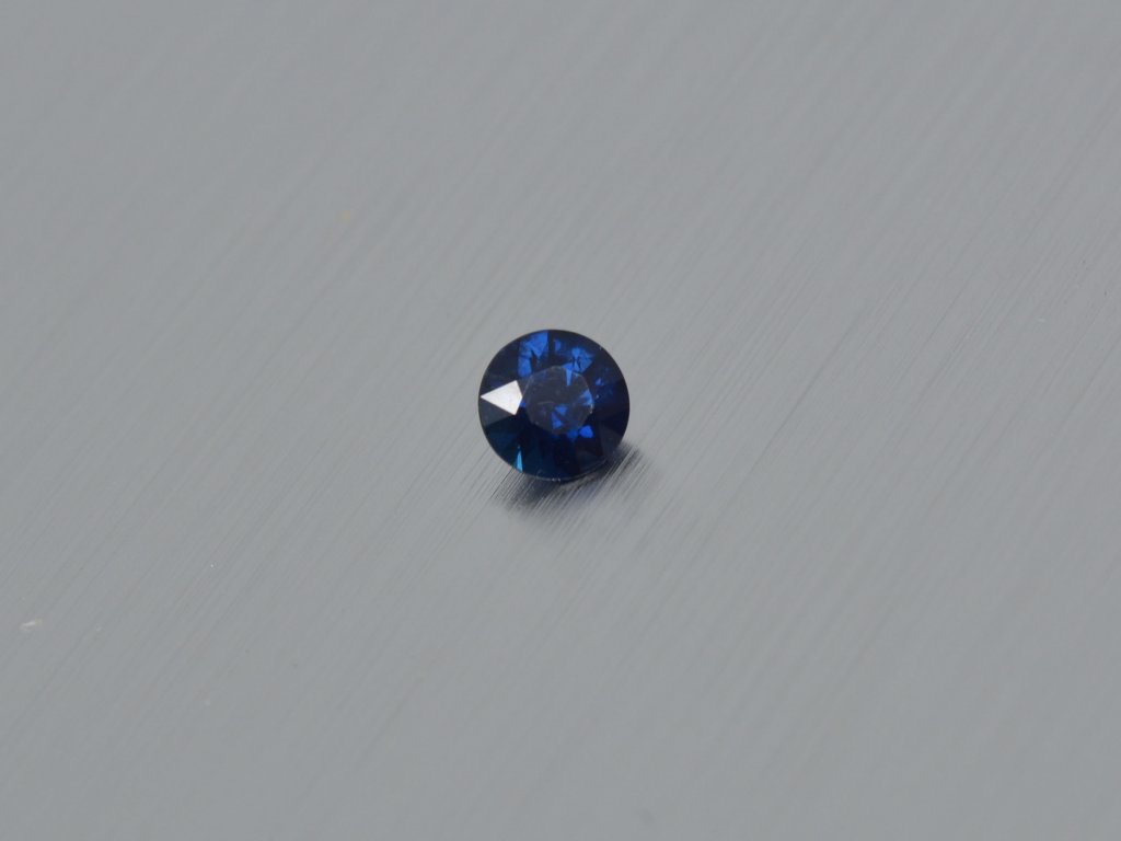 Saphir naturlicher rund 4.3 mm blau facettiert