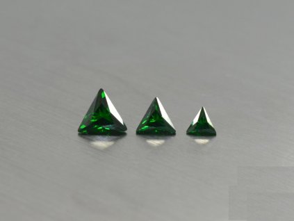 10494 kubischer zirkon dreieck 3 10 mm grun farbe smaragd