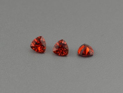 Kubischer Zirkon trillion rot farbe Granat, verschiedene Größen