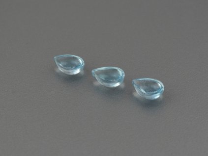 Topas naturlicher Birne 5x7 mm sky blau cabochon