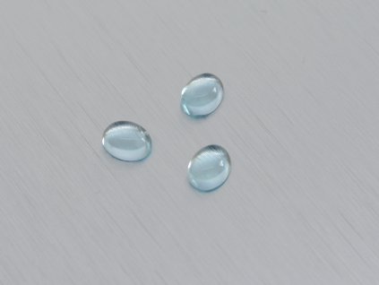 Topas naturlicher oval 4.0x5.0 mm sky blau cabochon