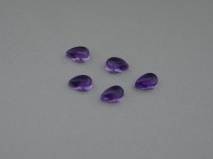 Ametyst naturlicher  Birne 3x5 mm lila cabochon