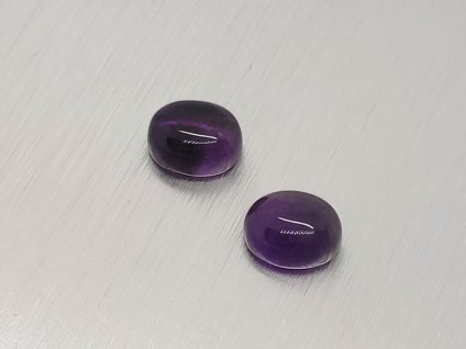 Ametyst naturlicher oval 8x10 mm lila cabochon