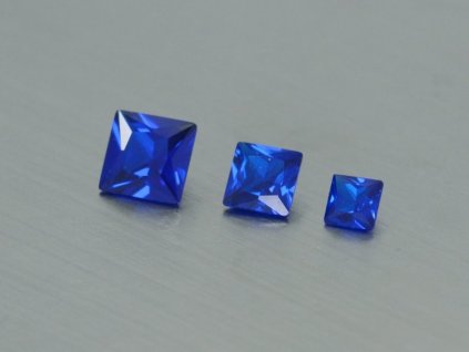 7665 spinell synthetisches quadratisch 5 0 mm blau farbe saphir
