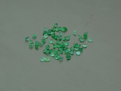 Smaragd naturlicher rund 1.5 mm facettiert