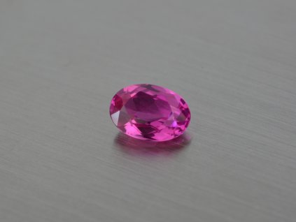 Ruby synthetischer  oval 7x11 mm rosa