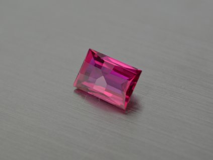 Ruby synthetischer  rechteck 8x12 mm rot-rosa