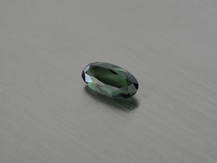 Spinell synthetisches  oval 7x13 mm grün farbe Turmalin