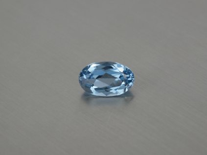 Spinell synthetisches  oval 8x13 mm blau farbe sky Topas