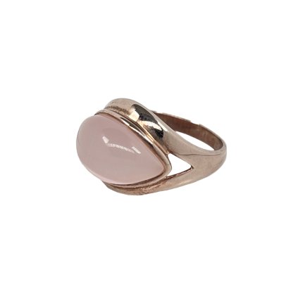 Strieborný prsteň s ružovým kameňom s povrchovou úpravou