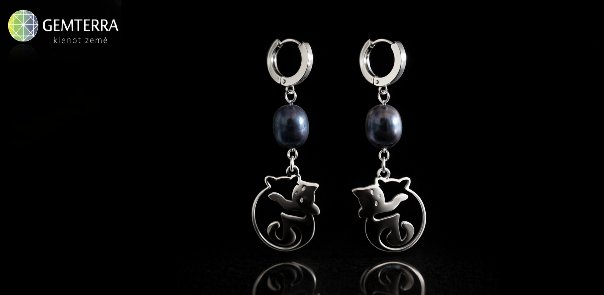 Náušnice z říčních perel a chirurgické oceli