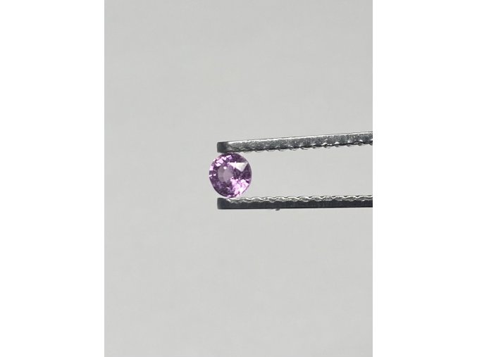 Rubín broušený 0.3ct