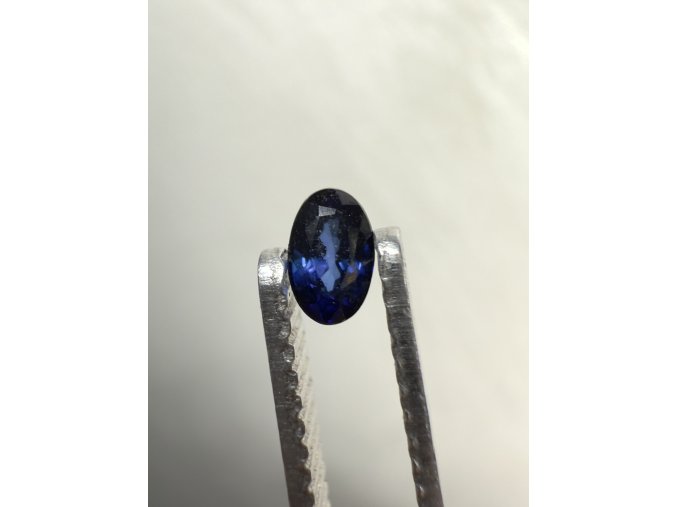 Safír broušený 0.4ct