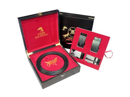 Prémiová luxusní dvoupatrová sada Opasků Viking v dřevěné kazetě. BOX č.V1 (Délka opasku délka do 140cm (3XL) za doplatek 69kč., Pásek navíc anebo ne Kazeta tak jak je na obrázku, z jedným páskem.)