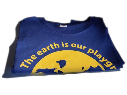 5XL The Earth is our playground 5XL T-shirt, Geocaching shop.