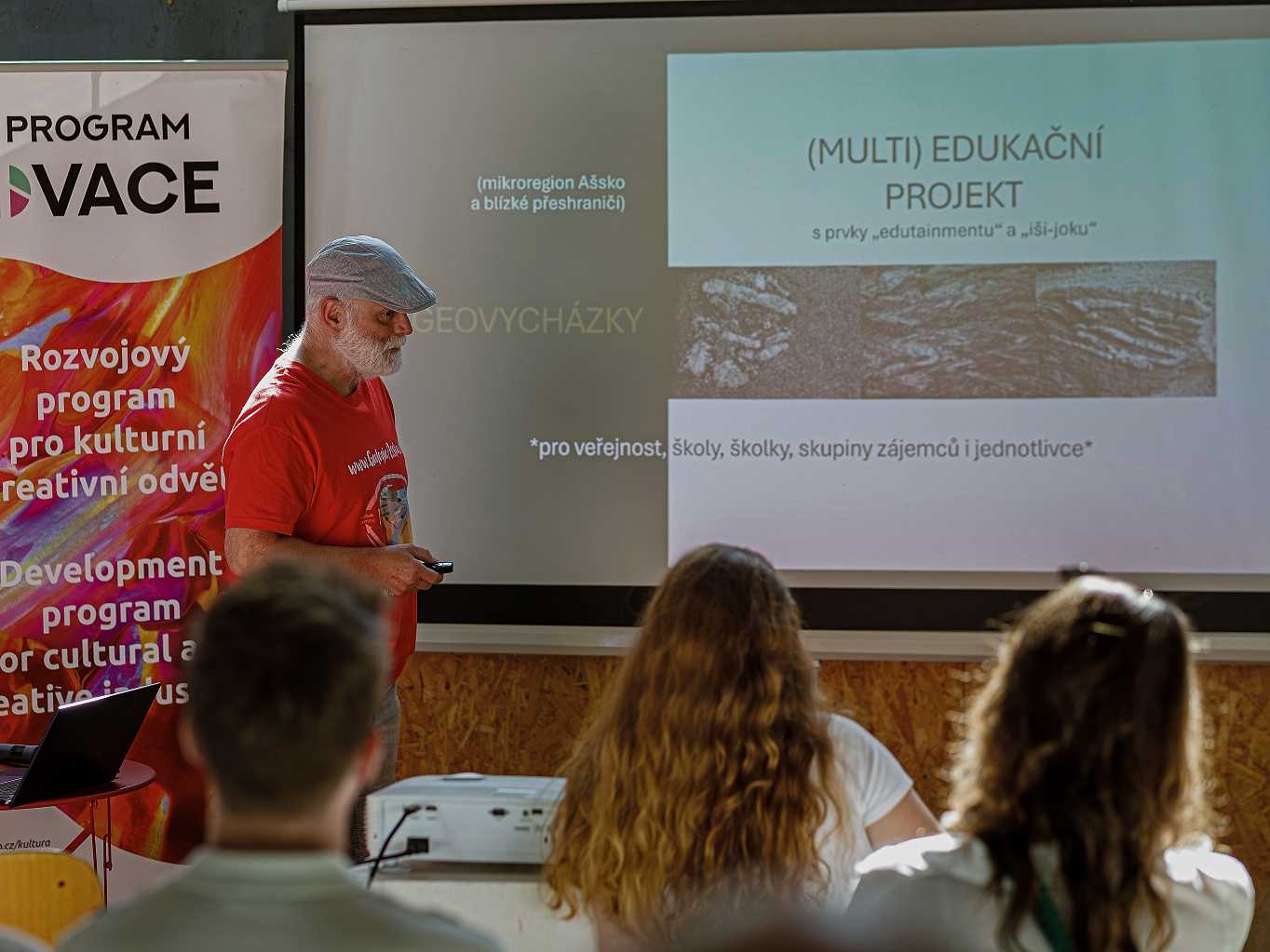 Edutainment - edukativní geovycházka za unikátními geomorfologickými jevy Ašska