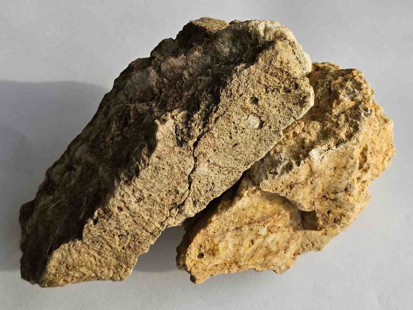 ohlazove-plosky-zlomu-na-vzorcich-z-terenu